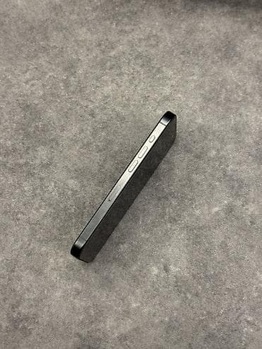 jet black: IPhone 15 Pro, Новый, 128 ГБ, Black Titanium, Защитное стекло, 89 % — 3