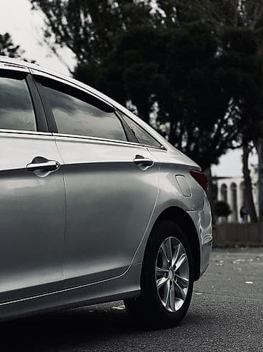 Транспорт: Hyundai Sonata: 2012 г., 2 л, Автомат, Бензин, Седан — 5