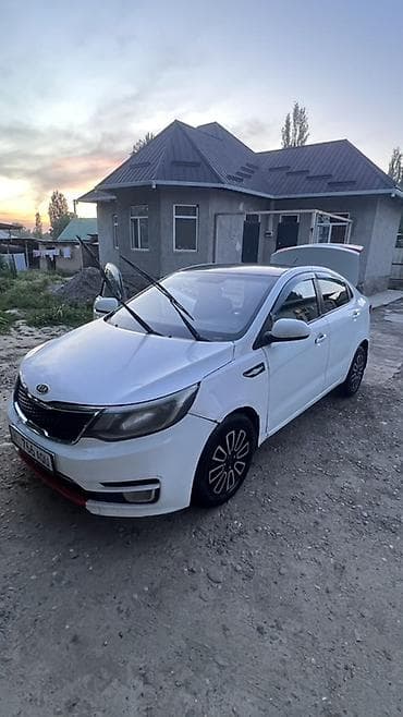 Kia Rio: 2015 г., 1.6 л, Автомат, Бензин, Седан