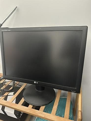 Монитор, LG, LCD, 18" - 19"