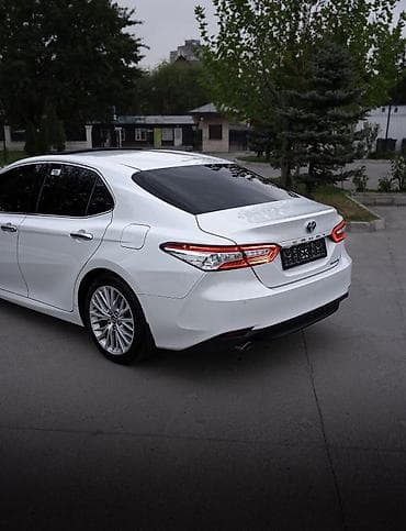 corolla 2004: Toyota Camry: 2019 г., 2.5 л, Автомат, Гибрид, Седан — 7