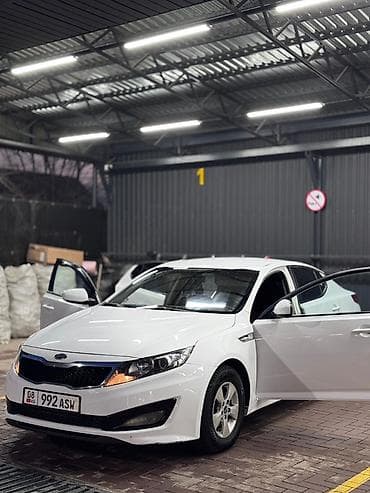 mazda verisa: Kia K5: 2010 г., 2 л, Автомат, Газ, Седан — 1