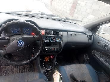 Транспорт: Honda HR-V: 1999 г. — 1