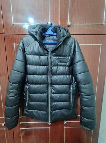 Куртки: Жилетки и куртки на рост 170, вес 60 Новые и б/у Оптом все 8 штук — 8