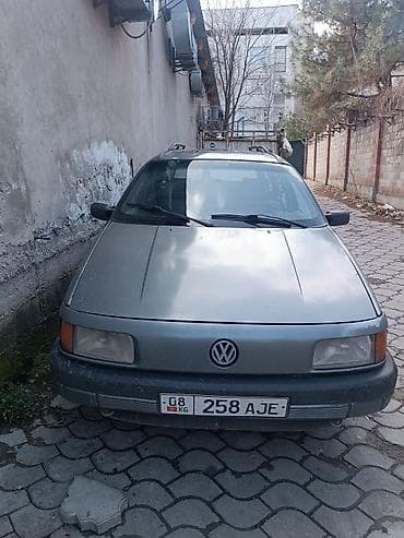 армения обмен: Volkswagen Passat Variant: 1989 г., Универсал — 1