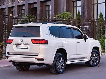 грязивая резина: Toyota Land Cruiser: 2023 г., 3.5 л, Автомат, Бензин, Внедорожник — 3
