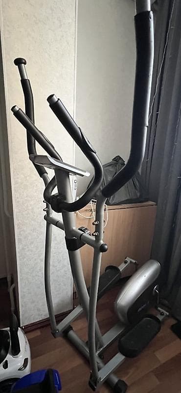 продаю кислородный балон: Эллиптический тренажер Oxygen 110 х 49 х 151 см размер, вес 28 кг - — 1