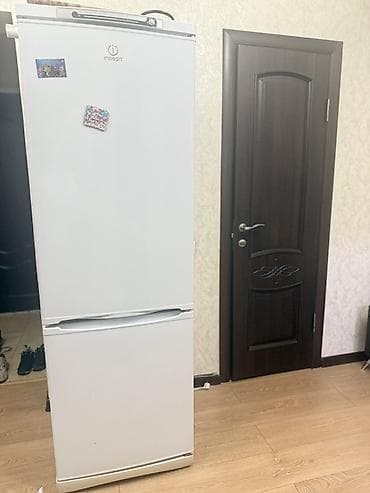 pro 13: Холодильник Indesit, Двухкамерный — 1