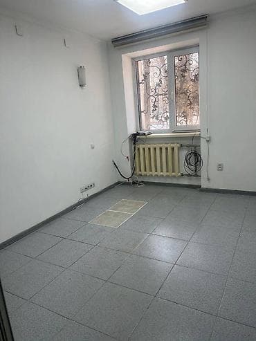 Бөлмөлөр: Ижарага берем Кеңселерди ижаралоо, 90 м², Турак комплексинде, 1-катар, Өзүнчө ашканасы менен, Өзүнчө кире бериши менен — 5