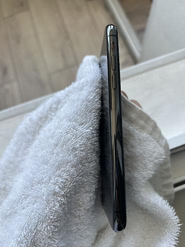 iphone cable: IPhone Xs, Б/у, 256 ГБ, Space Gray, Чехол, 69 % — 5