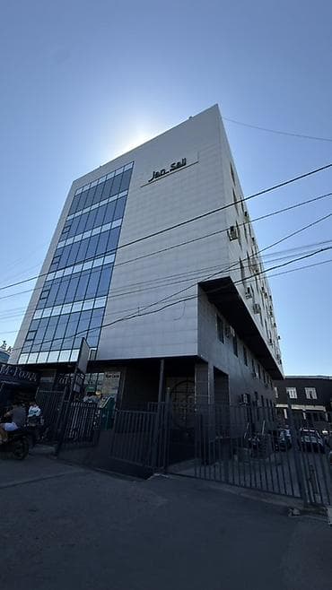 мурабаха ош: Продажа офисов 51 м², С ремонтом, Без мебели, Бизнес центр, 4 этаж — 1