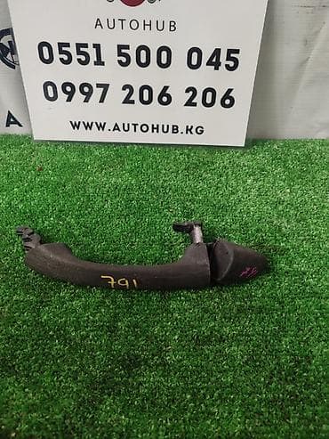 Ручка двери внешняя для Mercedes-Benz C-Class W203, двигатель 1.8 at lalafo.kg Ручка двери внешняя для Mercedes-Benz C-Class W203, двигатель 1.8
