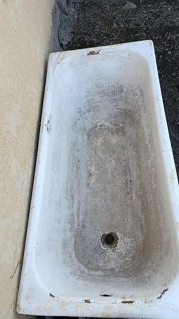 third edition solution: Шкаф-купе/гардеробная стенка и чугунная ванна Шкаф: - Трехсекционный — 2