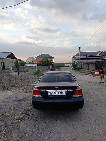 продает коврик: Toyota Camry: 2004 г., 2.4 л, Автомат, Бензин, Седан — 5