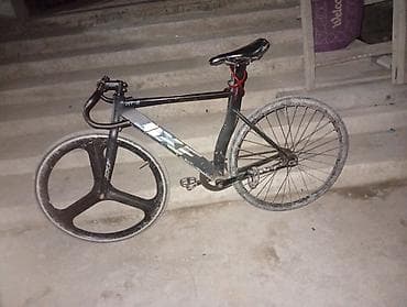 Велосипеддер: Трековый велосипед (фикс/синглспид) с аэродеталями. Основные — 2