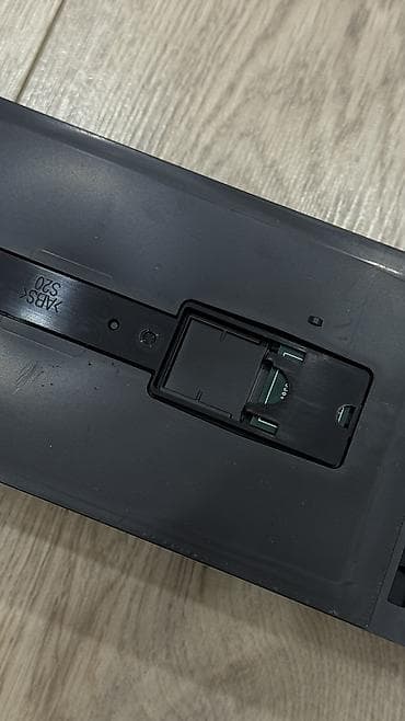 Комплектующие для принтеров и МФУ: Продам оригинальный тонер-картридж FUJIFILM Black (черный). Подходит — 4