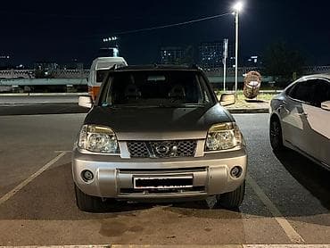 Nissan X-Trail: 2004 г., 2.5 л, Механика, Бензин, Кроссовер
