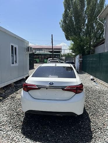 corolla runx: Toyota Levin: 2019 г., 1.8 л, Автомат, Гибрид, Седан — 4