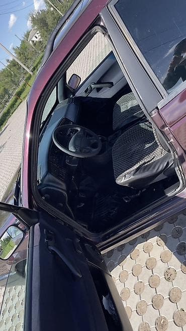 8: Volkswagen Passat Variant: 1993 г., 1.8 л, Ручные, Бензин, Универсал — 9