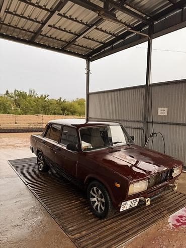 авто г каракол: ВАЗ (ЛАДА) 2107: 2006 г., 1.7 л, Кол менен иштөөчү, Бензин, Седан — 2