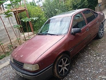 Opel Vectra: 1992 г., 1.6 л, Механика, Бензин, Седан — 2