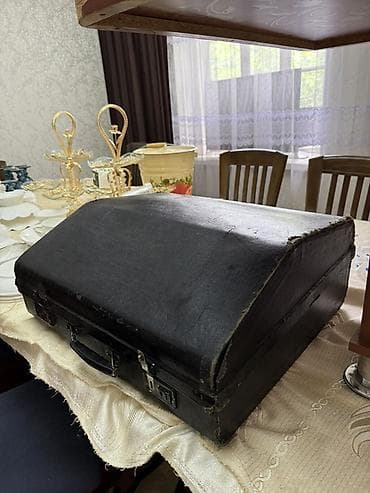 продам сову: Аккордеон “Ригонда” (пиано-аккордеон) - Клавиатура: 41 клавиша — 5