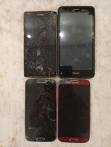 Техника и электроника: Смартфоны для запчастей/разбора (на фото 4 шт.): - Huawei (серия — 1