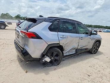 2020: Toyota RAV4: 2020 г., 2.5 л, Автомат, Бензин — 4