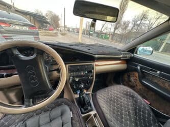 чехол для xs: Audi 100: 1991 г., 2 л, Механика, Газ, Седан — 5