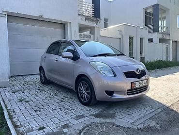 Toyota Vitz: 2005 г., 1 л, Вариатор, Бензин, Хэтчбэк at lalafo.kg Toyota Vitz: 2005 г., 1 л, Вариатор, Бензин, Хэтчбэк