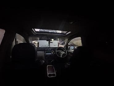 аренда toyota ipsum: Toyota Ipsum: 2002 г., 2.4 л, Автомат, Бензин, Минивэн — 1