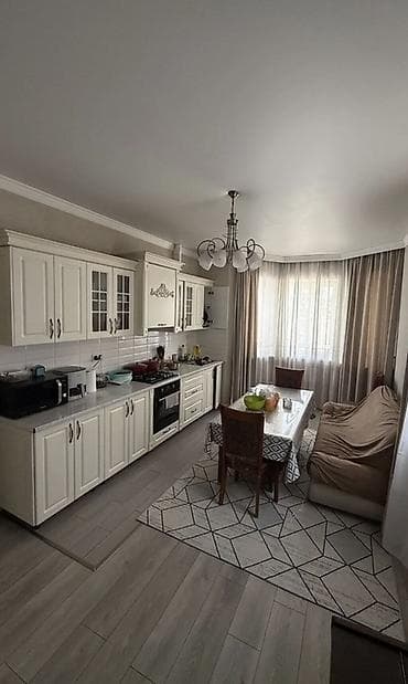 Недвижимость: 4 комнаты, 120 м² — 2