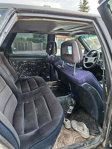 мега авто: Audi 100: 1989 г., Седан — 4