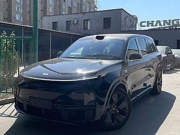 Продажа авто: Voyah : 2025 г., Кроссовер — 9