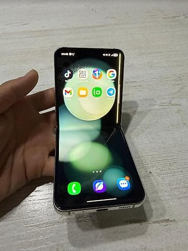 samsung flip 1: Samsung Galaxy Z Flip 5, Б/у, 256 ГБ, цвет - Зеленый — 4