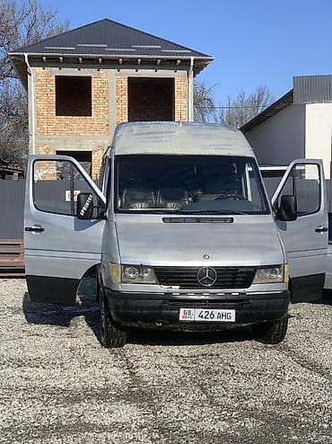 sprinter 4 4: Заказать Мерседес грузовой спринтер, Переезд, C грузчиком — 1