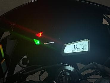 матасыкил: Спортбайк Ducati, 400 куб. см, Бензин, Колдонулган — 4