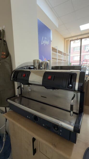 оборудование мойка: Продаю
Кофемашина с кофемолкой — 1