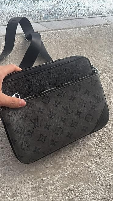 Классическая сумка, Louis Vuitton, Материал: Комбинированный материал, Регулируемый ремень, Унисекс, Новый