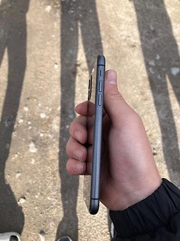 redmi 10 с: IPhone 11, Колдонулган, 256 ГБ, Кара, Заряддоочу түзүлүш, Каптама, Кабель, 82 % — 5