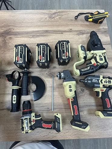 мастит: FENGBAO 4/1 Набор аккумуляторного электроинструмента в кейсе Состав — 1