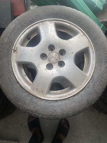 Дөңгөлөктөр монтажда 165 / 80 / R 15, Жай, Колдонулган, 1 даана, Куйма, тешиктери - 5