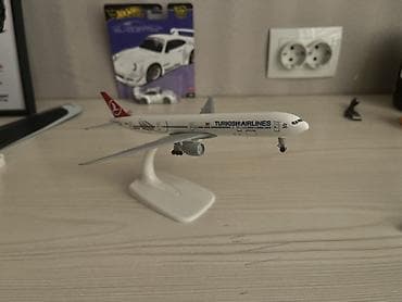 коллекционная модель: Коллекционные модели самолетов на подставках - Набор из 3 статических — 1