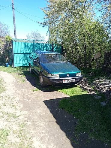 Volkswagen Passat Variant: 1990 г., Механика, Бензин, Универсал