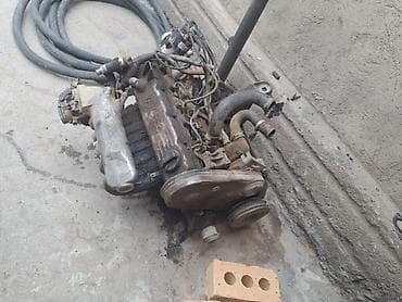 Автозапчасти: Двигатель Audi в сборе + 2.2 - Бензиновый рядный двигатель Audi (по — 4