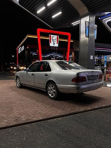 м 273: Mercedes-Benz E-Class: 1995 г., 2.2 л, Механика, Бензин, Седан — 6