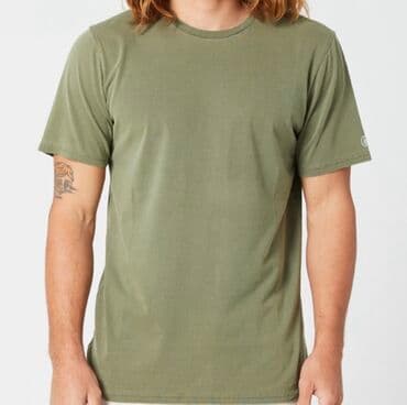 Футболкалар: Volcom 3 в 1 модель: приталенная состав: хлопок 100% размер: S,M,XL — 5