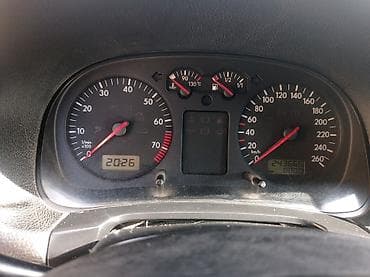 audi 80 b2: Volkswagen Golf: 1998 г., 1.6 л, Ручные, Бензин, Хэтчбэк — 2