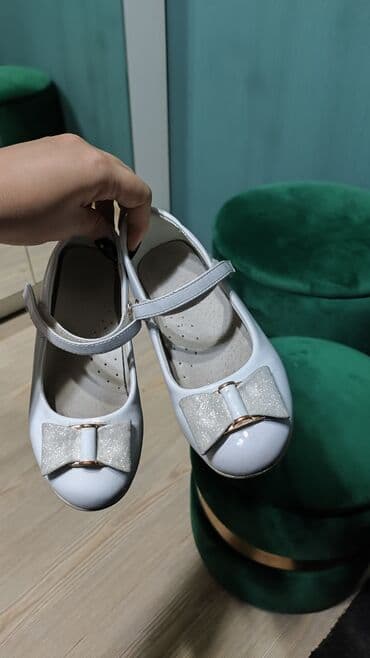 обувь каракол: Отдам за 300 сом, Туфли для девочки, в школу или садик, на 5-6-7 лет — 2