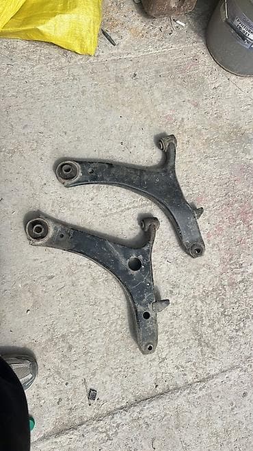 полики на аутбек: Усилитель бампера Subaru — 3